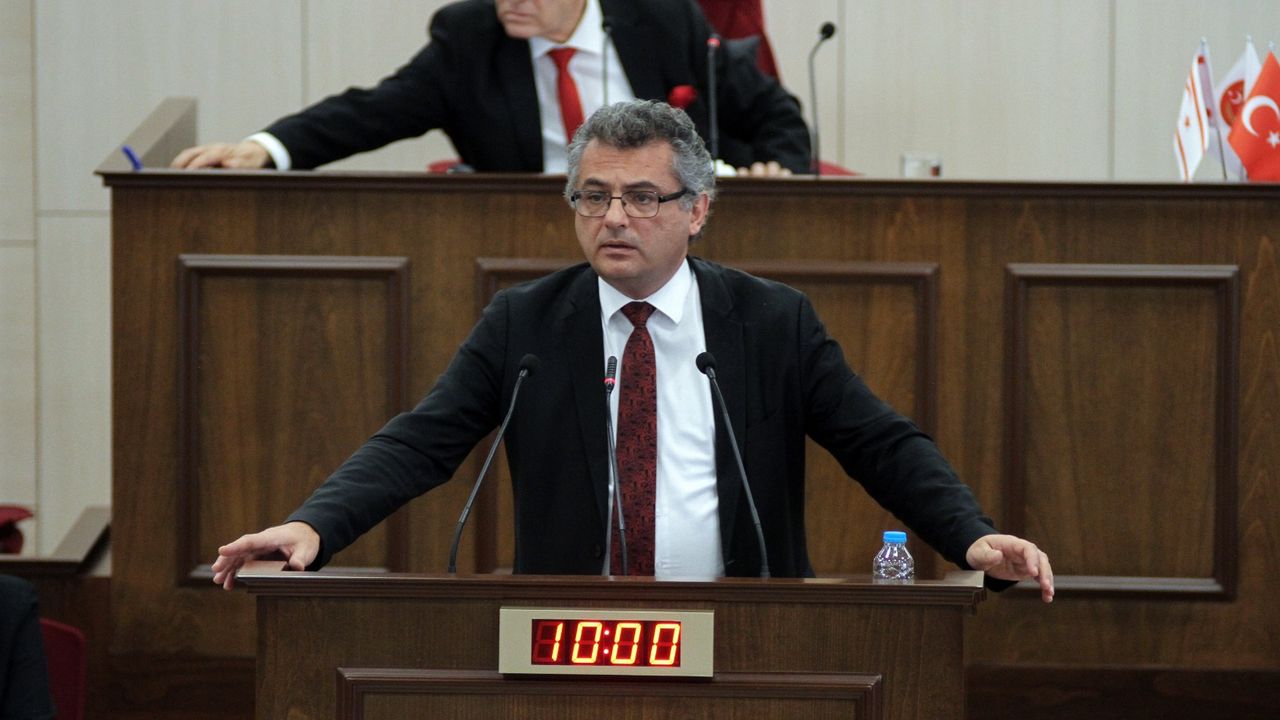 Erhürman: Olmayacak duaya âmin demek için önümüzde bir daha sandık koyuyorsunuz