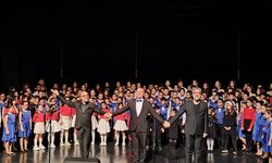 Ada Işığı Çocuk ve Gençlik Koroları Bursa’da konser verdi