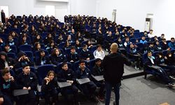 “Gelecek Bensem Umut Benim” seminerleri Girne TMK ile başladı