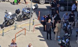 Kıbrıslı Türkler Güney Lefkoşa’daki Kaymakamlık önünde eylem yaptı