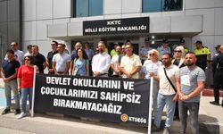 KTOEÖS ve KTÖS'ten ortak eylem: Devlet okullarını ve çocuklarımızı sahipsiz bırakmayacağız