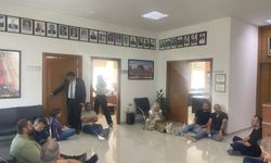 KTOEÖS, Milli Eğitim Bakanlığında şok oturma eylemi başlattı