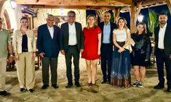 Erhürman, Türkiye’den gazetecilerle bir araya geldi