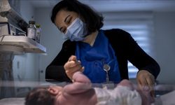 Hemşire örgütlerinden ortak çağrı: Ebelik münhalleri ivedilikle açılmalı