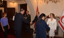 Cumhurbaşkanı Tatar ve eşi halkla bayramlaşacak