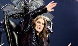 Rock müziğin efsanevi ismi Ozzy Osbourne hayatını kaybetti
