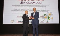 Tatar’a Türk Dünyası Yüksek Hizmet Ödülü verildi