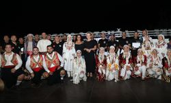 Sibel Tatar, 1. Uluslararası Lefke Folklor Dans Festivali’ne katıldı