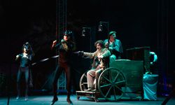 “Dracula – Bir Dehşet Komedisi” Girne Amfi Tiyatro’da sahnelendi