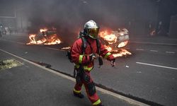 Fransa'daki protestolarda kamusal alanda 871 nokta kundaklandı