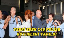 Terfi eden 145 polis mensubuna düzenlenen törenle rütbeleri takıldı