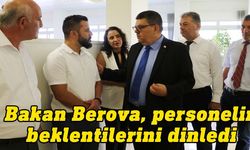 Berova, Gelir ve Vergi Dairesi Girne Şubesi'nde incelemelerde bulundu