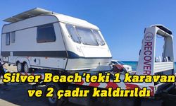 Gazimağusa Belediyesi Silver Beach Plajı’ndaki karavanlara müdahale etti