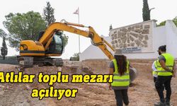 Katliam kurbanı Kıbrıslı Türklerin ayrı kabirlere nakledilmesi için Atlılar toplu mezarı açılıyor