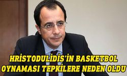 Kritik saatler yaşanırken Hristodulidis'in basketbol oynaması eleştirildi