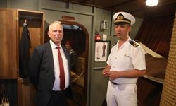 Töre, TCG Nusret müze gemisi ve TCG Karataş gemilerini ziyaret etti