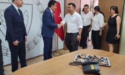 Oğuz, bakanlık personeliyle bayramlaştı