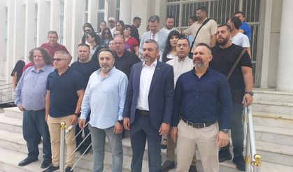Sendikalar Posta Dairesi’nde uyarı grevi yaptı
