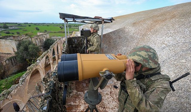 KKTC'de Mehmetçik yeni yıla sınırda vatan nöbeti tutarak giriyor