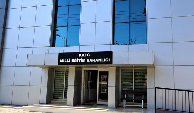 Öğretmenlerin Yer Değiştirmeleri (Değişiklik) Tüzüğü oy birliğiyle geçti