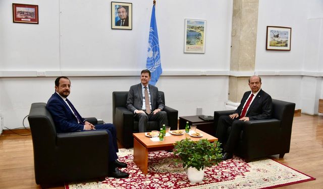 Liderlerin Ledra Palace Otel’deki görüşmesi başladı