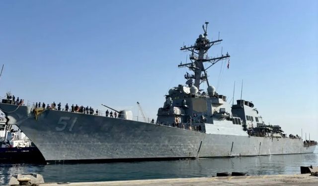 USS Arleigh Burke kruvazörü yine Güney Kıbrıs’ta