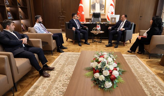 Öztürkler: KKTC’ye karşı kurulan her masayı, Türkiye ile birlikte yıkarız