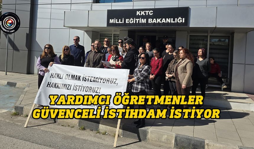 Öğretmen Yardımcıları İnisiyatifi Bakanlık önünde açıklama yaptı