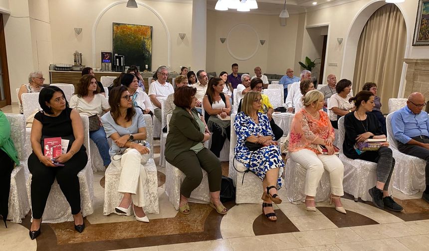 Başaran Düzgün’ün Pembe Boyalı Oda romanının tanıtımı yapıldı