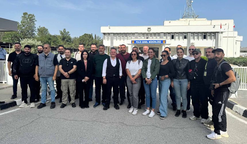 Gazeteciler Birliği ve Basın-Sen, PGM önünde açıklama yaptı